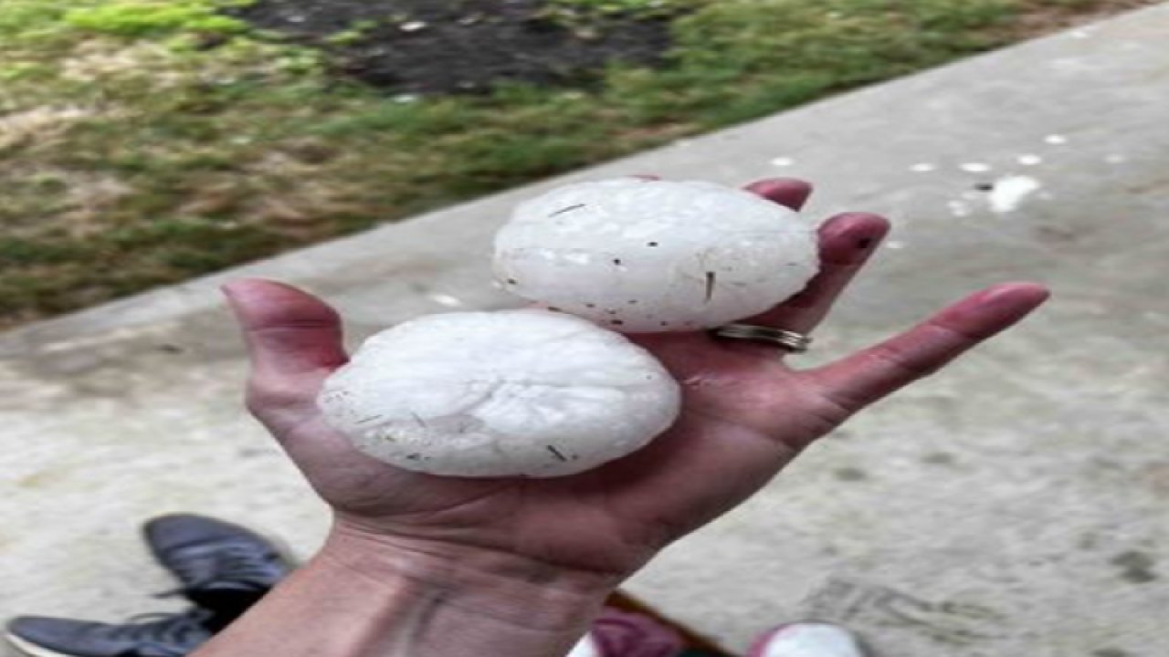 Beyzbol topu büyüklüğünde dolu yağdı