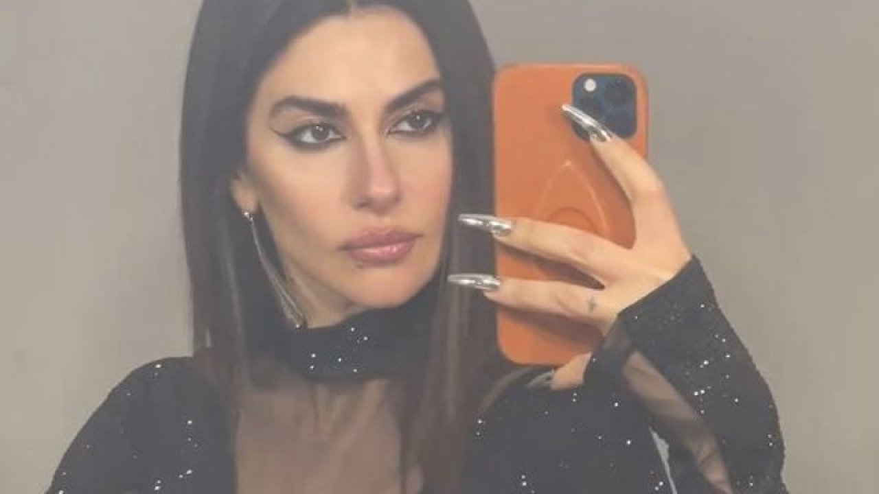 Nesrin Cavadzade transparan elbisesi ile nefes kesti! Sutyensiz paylaşımına beğeni yağdı!