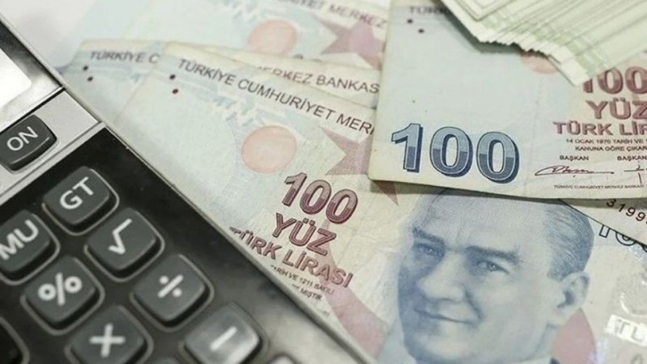 SGK açıkladı! Çalışmaya devam eden EYT'liler için son durum ne? Emekli aylıkları kesilecek mi?