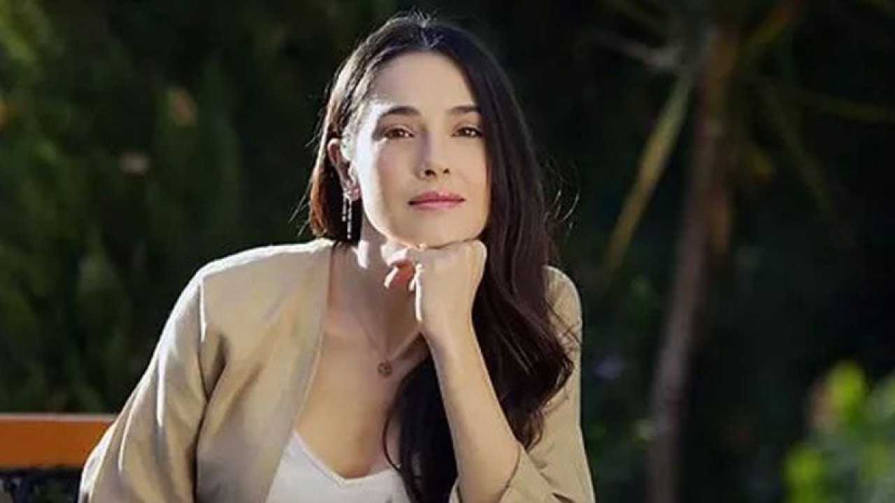 Funda Eryiğit’ten yeni pozlar! Karnı burnunda objektif karşısına geçti…