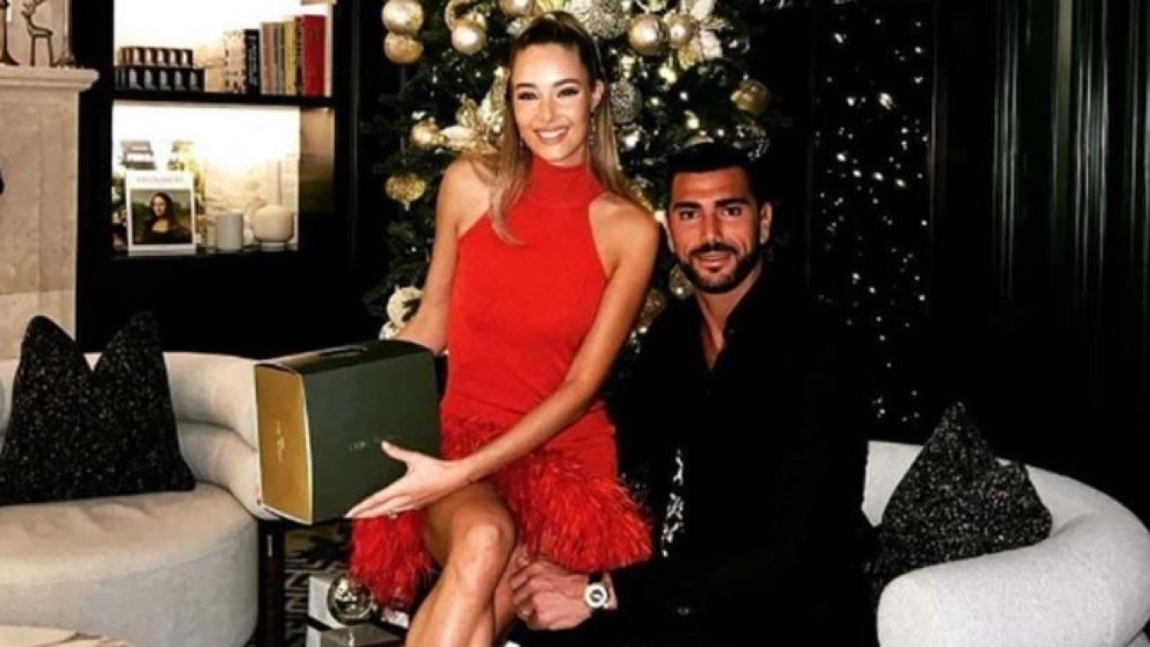 Ünlü futbolcu Pelle’nin model sevgilisi Victoria, mavi bikinisi içinde büyüledi!