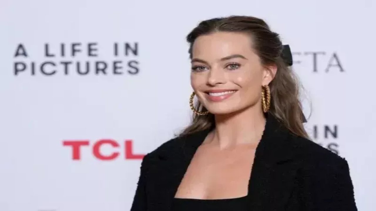 Margot Robbie'nin Makyajsız Hali Görenleri Büyüledi!
