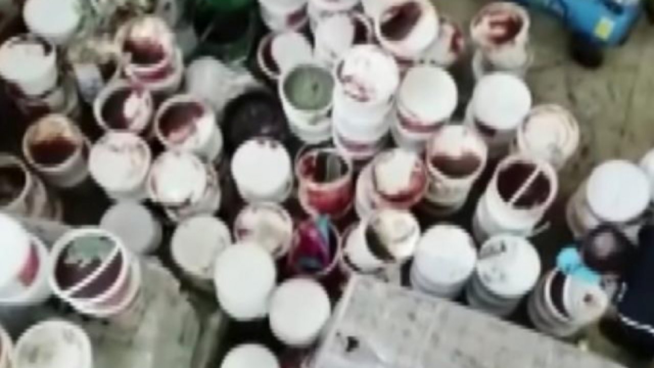 GAZİANTEP'TE BUDA OLDU! Gaziantep'te 74 ton bozulmuş SATILMAK İÇİN BEKLETİLEN kaçak gıda ele geçirildi