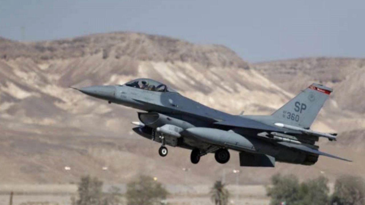 ABD'ye ait F-16 savaş uçağı Güney Kore'de düştü