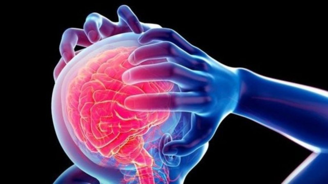 Yatakta Yatarken Hapşırdı ve Hayatı Tepetaklak Oldu! 26 Yaşındaki Genç Ölümden Döndü!