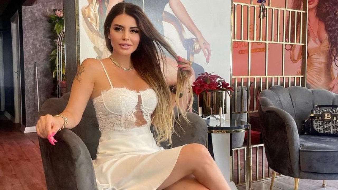 Ebru Polat'tan İddialı Çıkış: “Her Yerimi Beğeniyorum, Bir De İçi Boş Olanlar Var!”