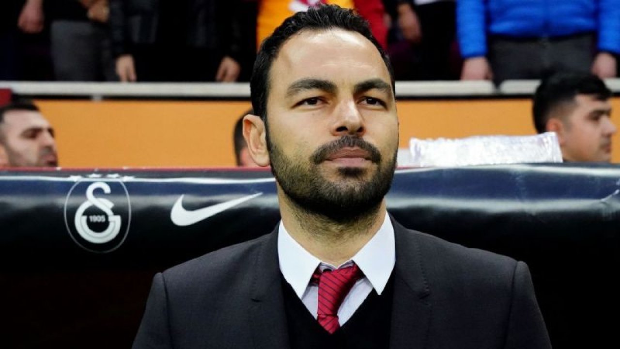 Galatasaray'ın Efsanesi Takım Arıyor! Görüşmelerin Devam Ettiğini Açıkladı...