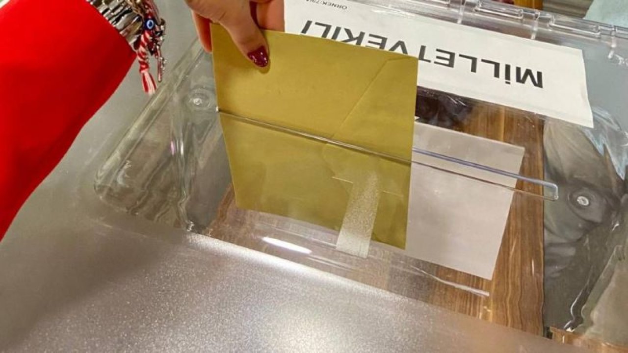 Seçimin Kaderini Belirleyecek Olan Grup: Türkiye'deki Ev Hanımları!