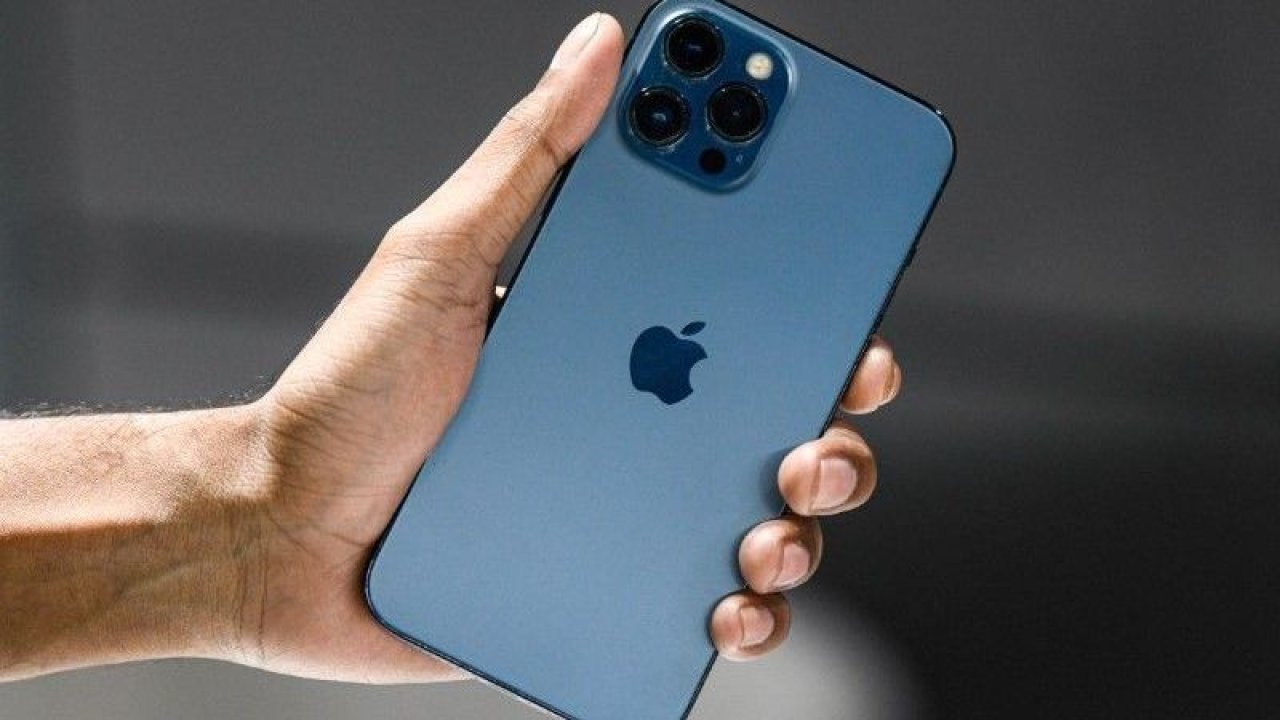 iPhone 16 daha büyük bir ekranla geliyor! iPhone 16 ifşası geldi…