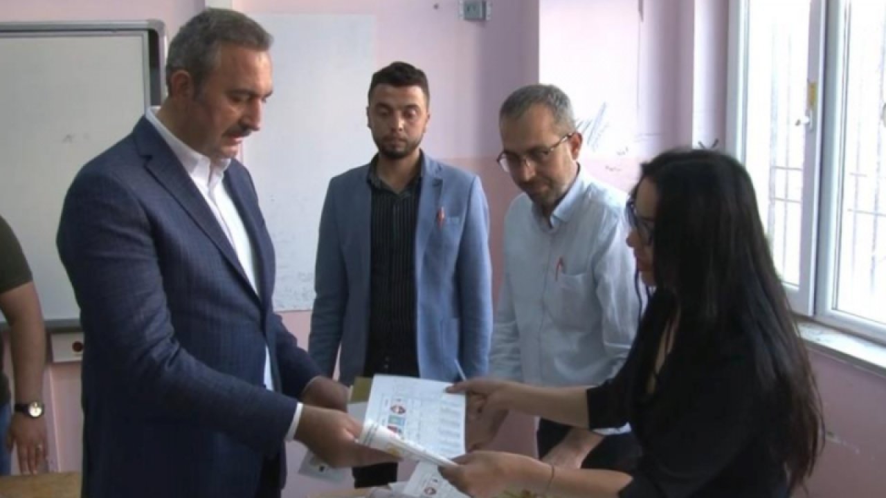 Eski Adalet Bakanı Gül oyunu Gaziantep'te kullandı... VİDEO HABER