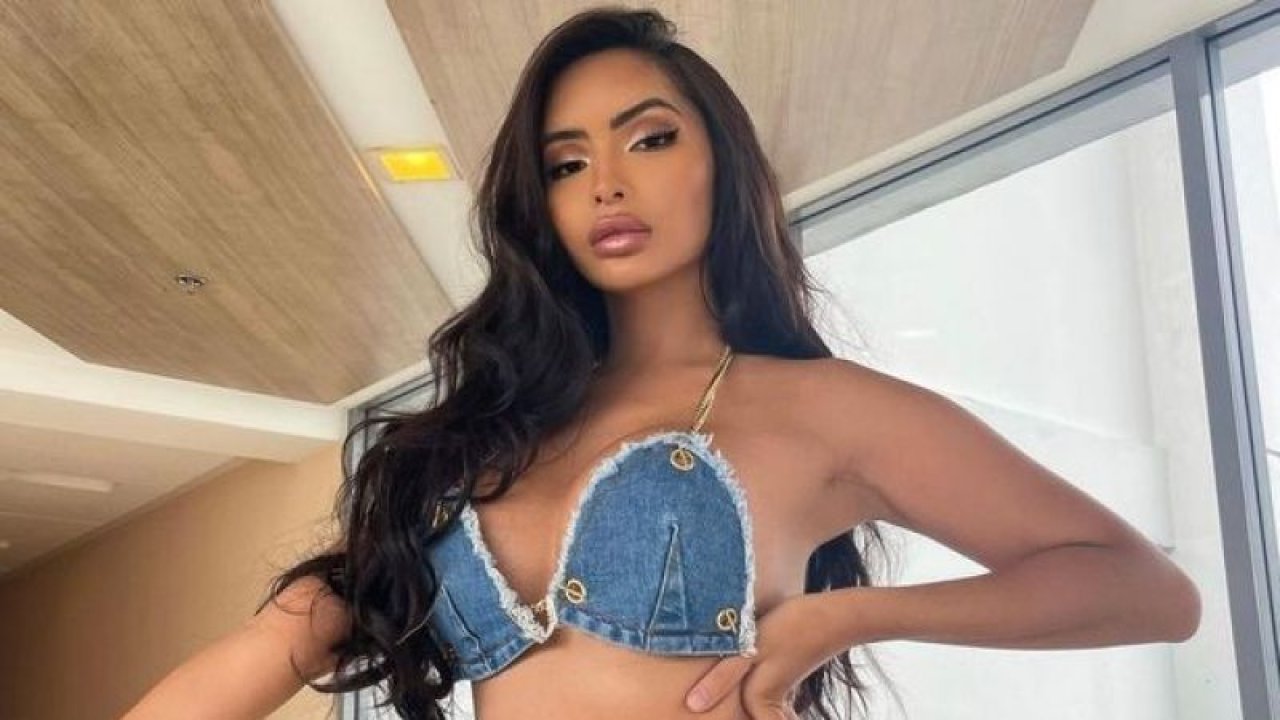 Yeni sezonun bikini modası çığır açtı! Kot bikinisini giyen TikTok’a koştu!