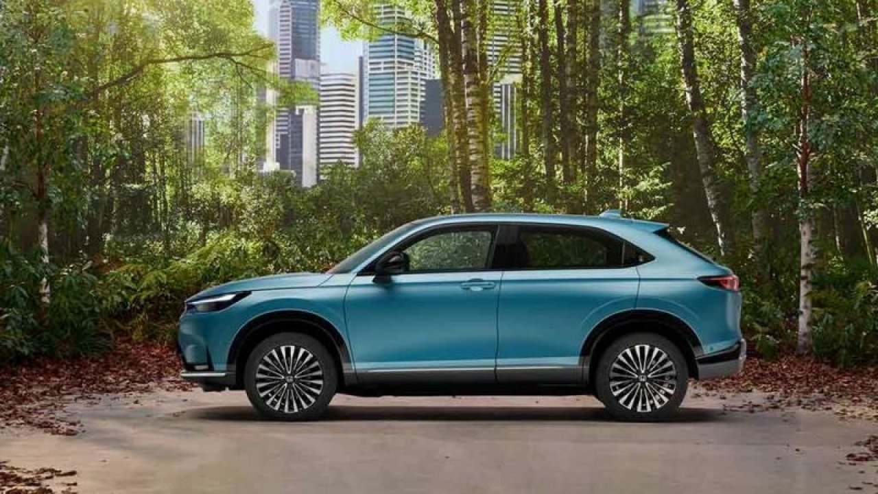 Honda, Avrupa ve İngiltere pazarları için yeni elektrikli SUV aracını tanıttı: e:Ny1 ile tanışın!