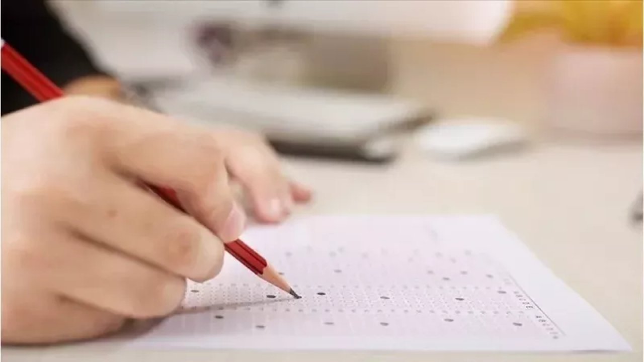 Milyonlarca Üniversiteli Öğrenciyi Yakından İlgilendiriyor! YÖK’ten Sınavlara Dair Yeni Karar!