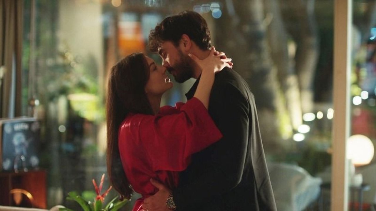 Kanal D herkesi yıktı! Apar topar o diziyi ekrandan çekme kararı aldı!