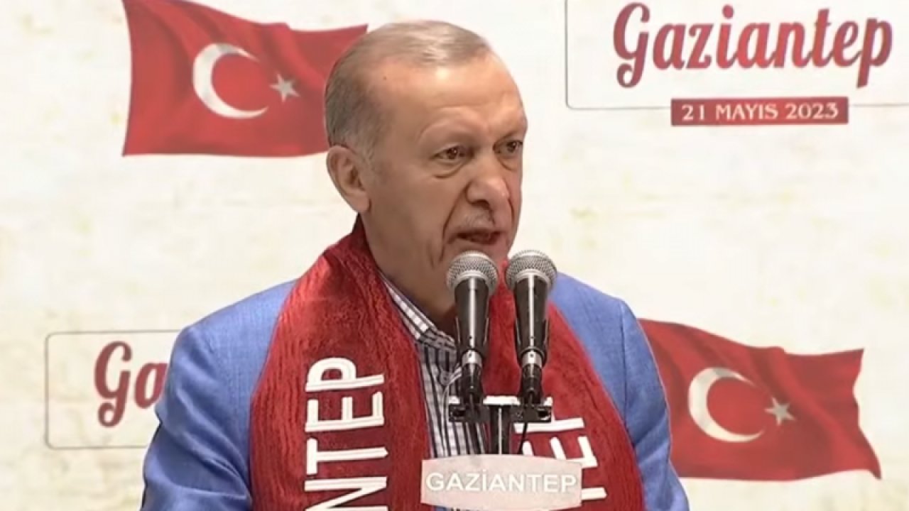 CANLI YAYIN: CUMHURBAŞKANI ERDOĞAN GAZİANTEP'TE KONUŞUYOR! Cumhurbaşkanı Erdoğan, bilinmeyen cismin tespit edildiği Gaziantep hava sahasına 2 savaş uçağı eşliğinde geldi.