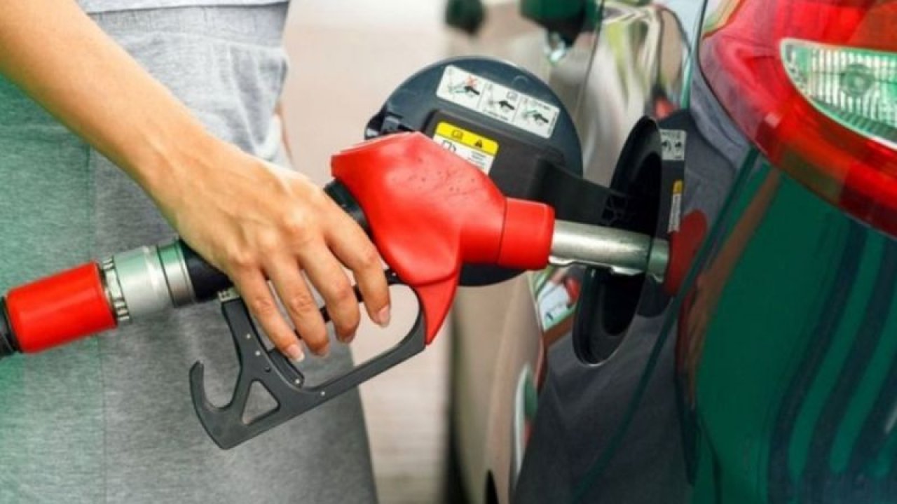 Petrol düşmeye, kur çıkmaya başladı! Motorinden sonra benzin için de zam alamı çalıyor! İşte 22 Mayıs 2023 Gaziantep güncel akaryakıt fiyatları