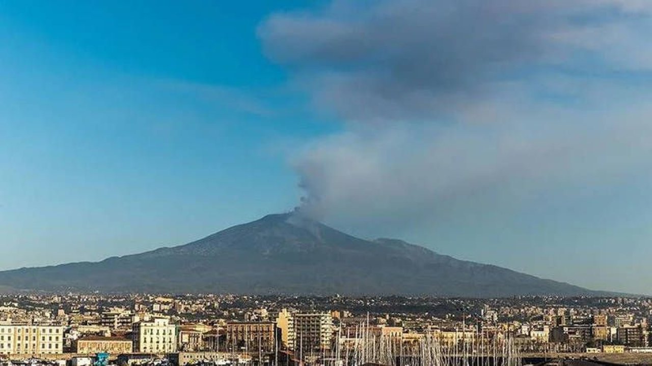 Meteorolojiden Etna Yanardağ açıklaması: Türkiye'yi etkileyecek mi?
