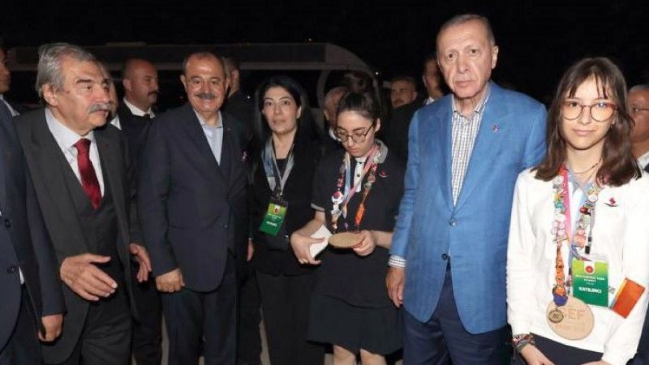Gaziantep SANKO Koleji öğrencileri ABD’den dünya birinciliği ile döndü...Cumhurbaşkanı Erdoğan dünya birincisi öğrencileri tebrik etti