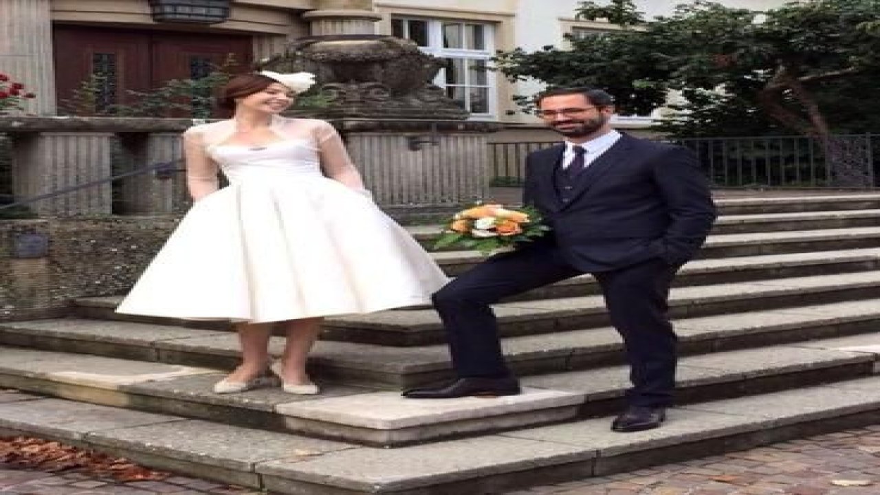Özel hayatı merak ediliyordu! 'Camdaki Kız'ın Selen'i bakın kiminle evliymiş... 'Eşi kim?' diye aratanlar şaşırıp kalıyor