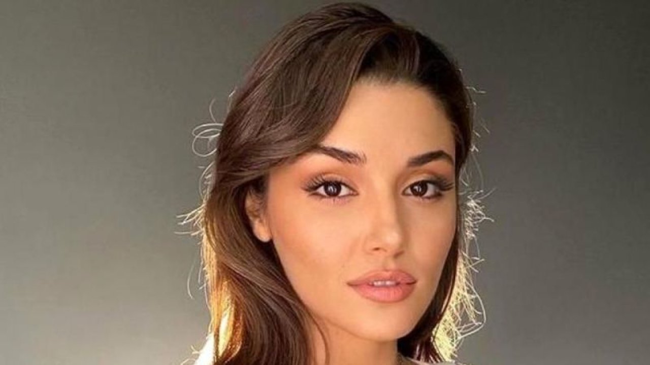 Hande Erçel Cannes’ta rüzgar gibi esti! Cesur kombinin fiyatı duyanları şoke etti!