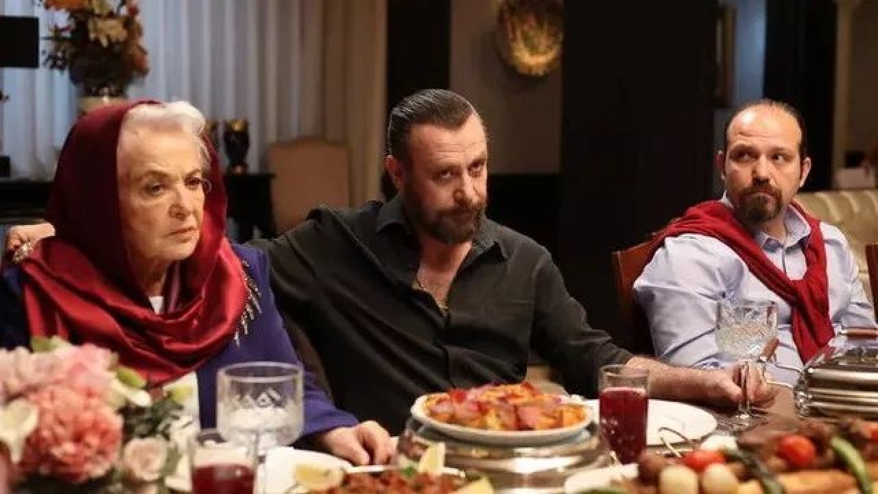 Aile dizisinde kafa karıştıran gelişme! Seyircilerin kafası alt üst oldu