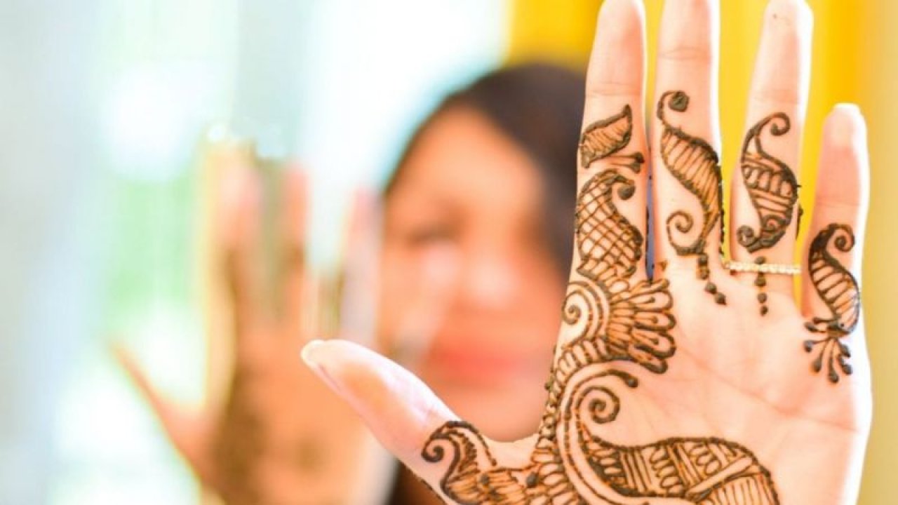 İnatçı kınayı doğal yöntemlerle çıkarın! Kına nasıl çıkar?