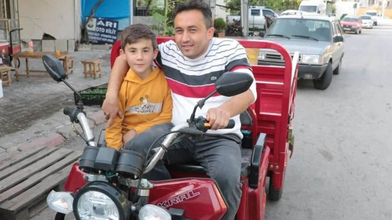 Dolandırılan depremzeye, hayırseverler sıfır motor aldı