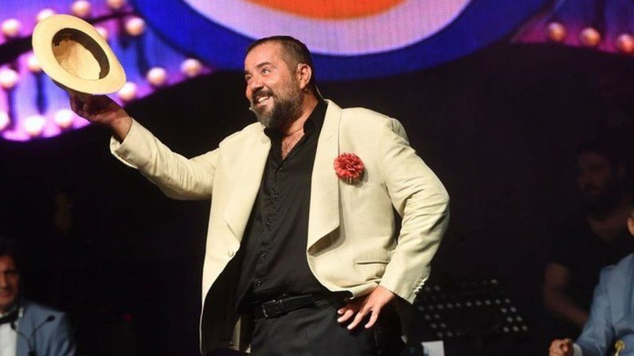 Ünlü komedyen Ata Demirer de oyunu kullandı...