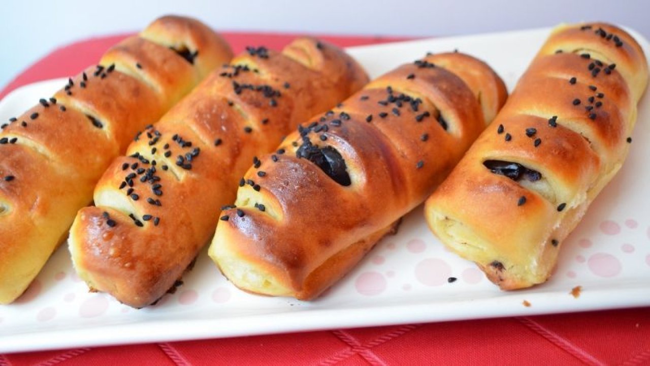 Daha önce yediğiniz tüm poğaçaları unutun! Tam tadında yumuşacık zeytinli poğaça tarifi...