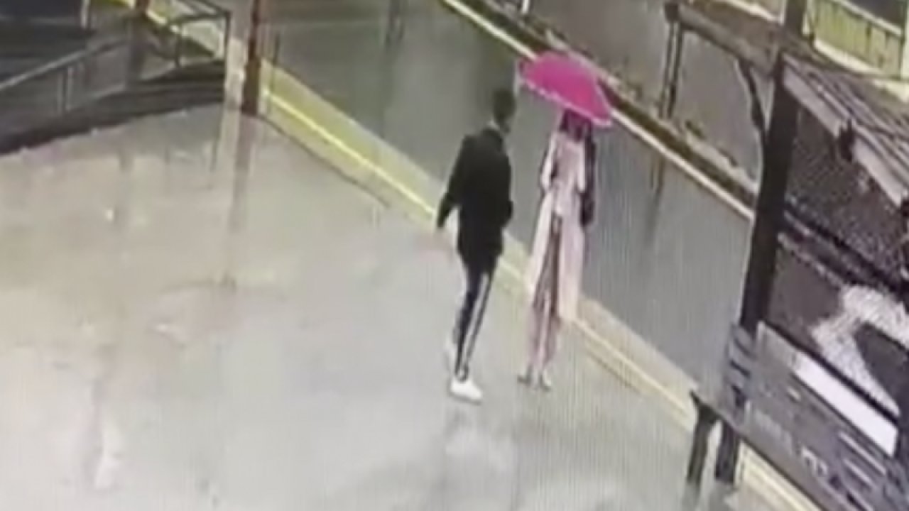 Telefon dolandırıcılarının tuzağına düşen kadın para dolu poşeti böyle verdi