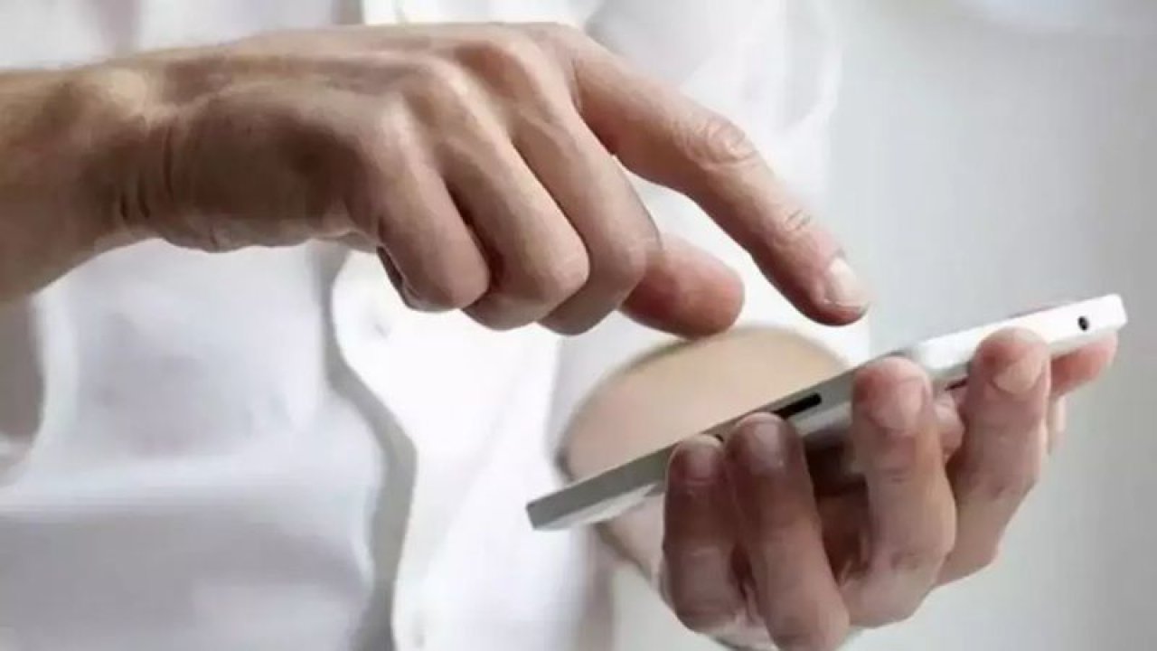 Bu uygulama sizde de varsa dikkat! On beş dakikada bir sesiniz kaydediliyor!