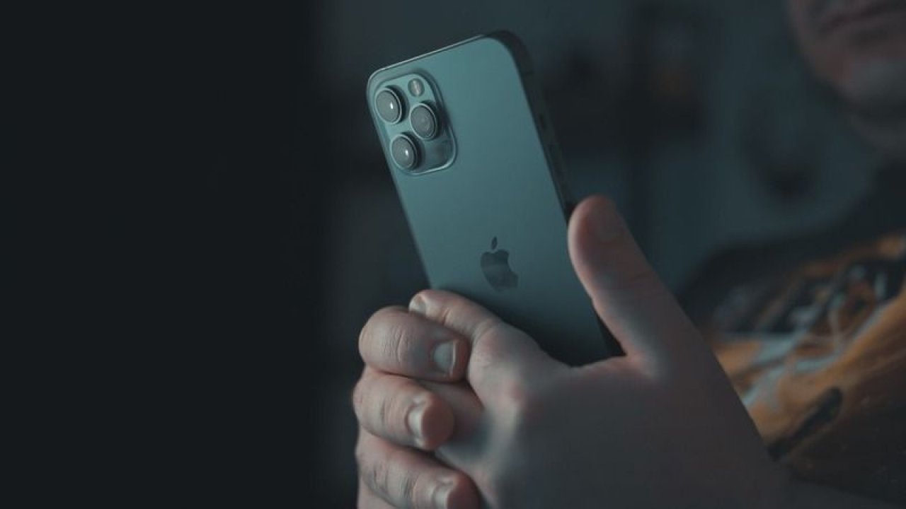 Apple yeni güncellemeyi yayınladı! Kullanıcılar bu kez başka bir sorun ile karşılaştı!