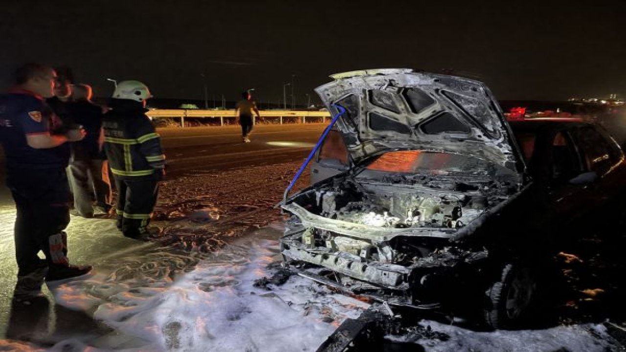 Kilis-Gaziantep kara yolunda seyir halindeki otomobil yandı... İŞTE O ANLAR