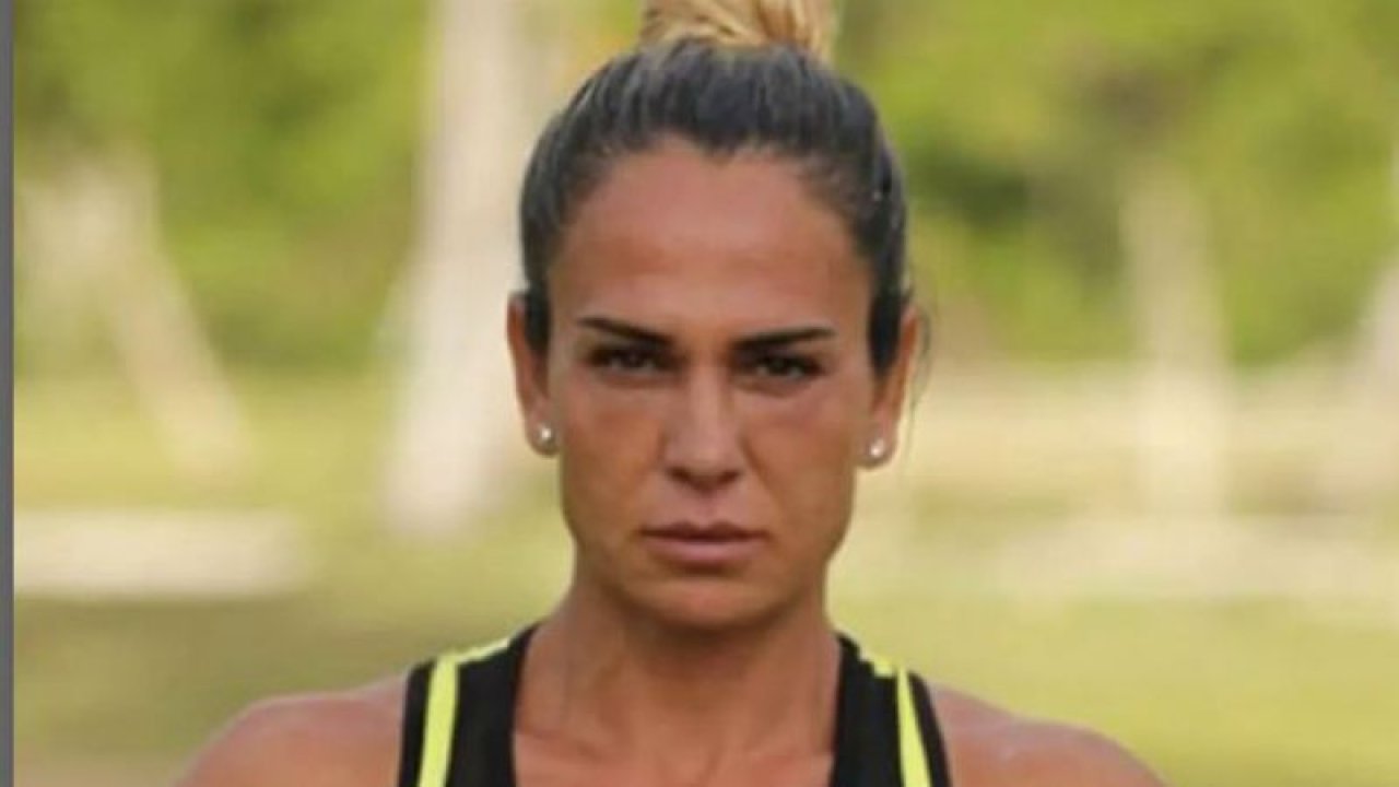 Survivor Nagihan’dan göz alıcı değişim! Derin bacak dekoltesi içinde alev aldı! “Yıllanmış şarap gibisin”