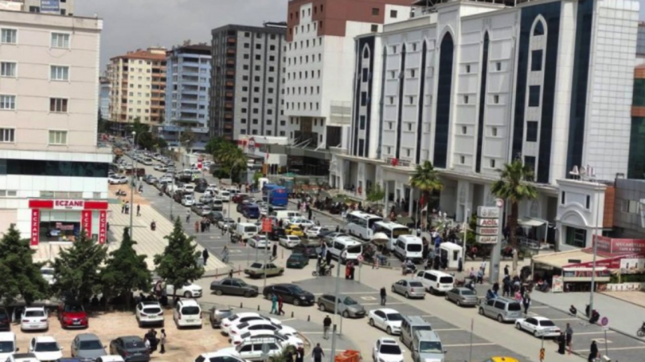 Gaziantep'te Bu hastane çileden çıkartıyor... Bitmek bilmeyen çile tedavi olmaya gelen hastalar ile hasta yakınlarını çileden çıkarıyor