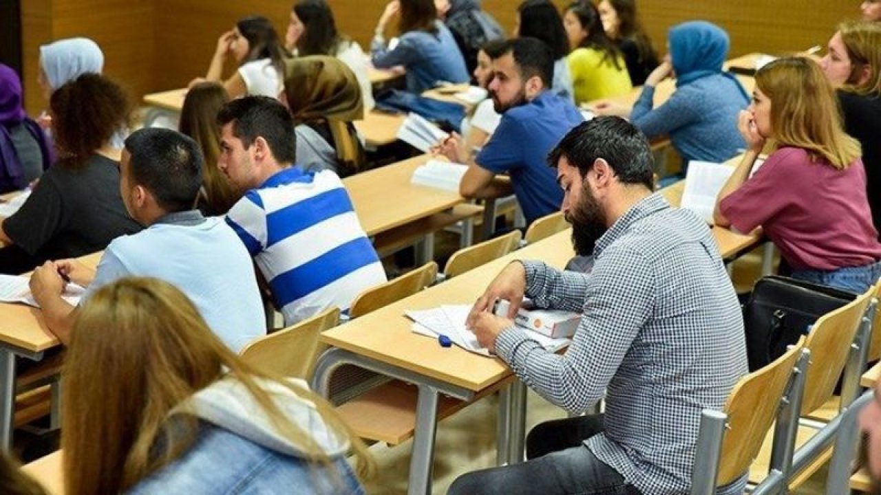 Kaymakamlıklara başvuran öğrencilere burs desteği! 2023 karşılıksız kaymakamlık bursları ne kadar? Başvuru şartları neler?