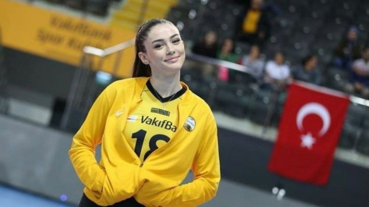 Zehra Güneş paylaştı, Ebrar Karakurt yorum yapmadan duramadı! Milli voleybolcu herkesi kendine hayran bıraktı!