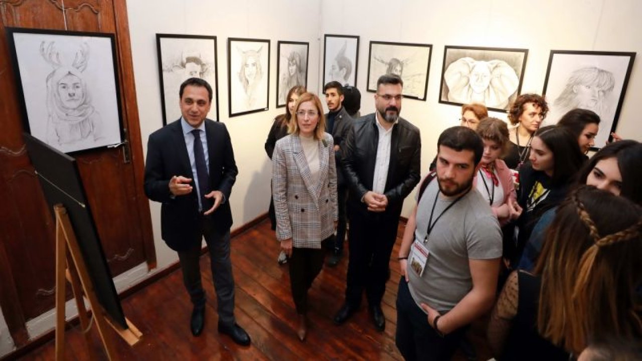 ÖĞRENCİLER ÇALIŞMALARINI SERGİLEDİ