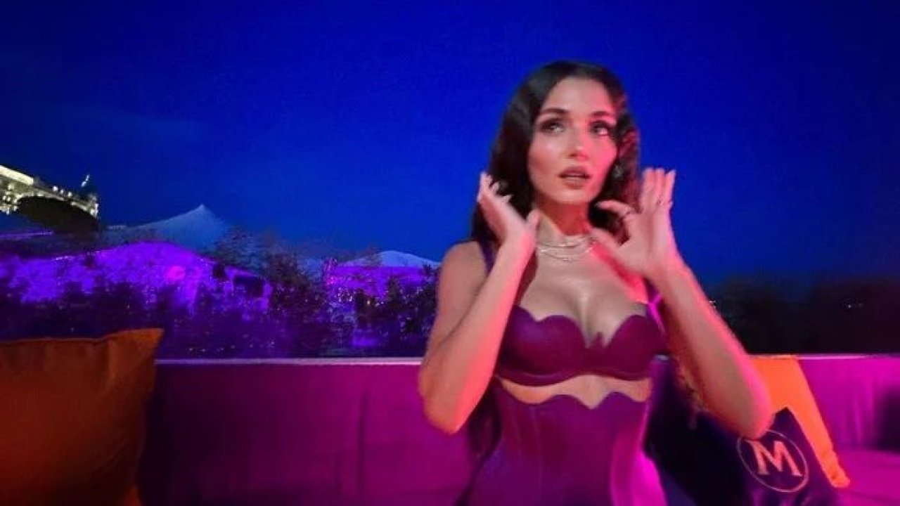 Hande Erçel’den olay yaratan fotoğraf paylaşımları! Güzel oyuncu elbisesinin eteklerini kaldırdı ve…