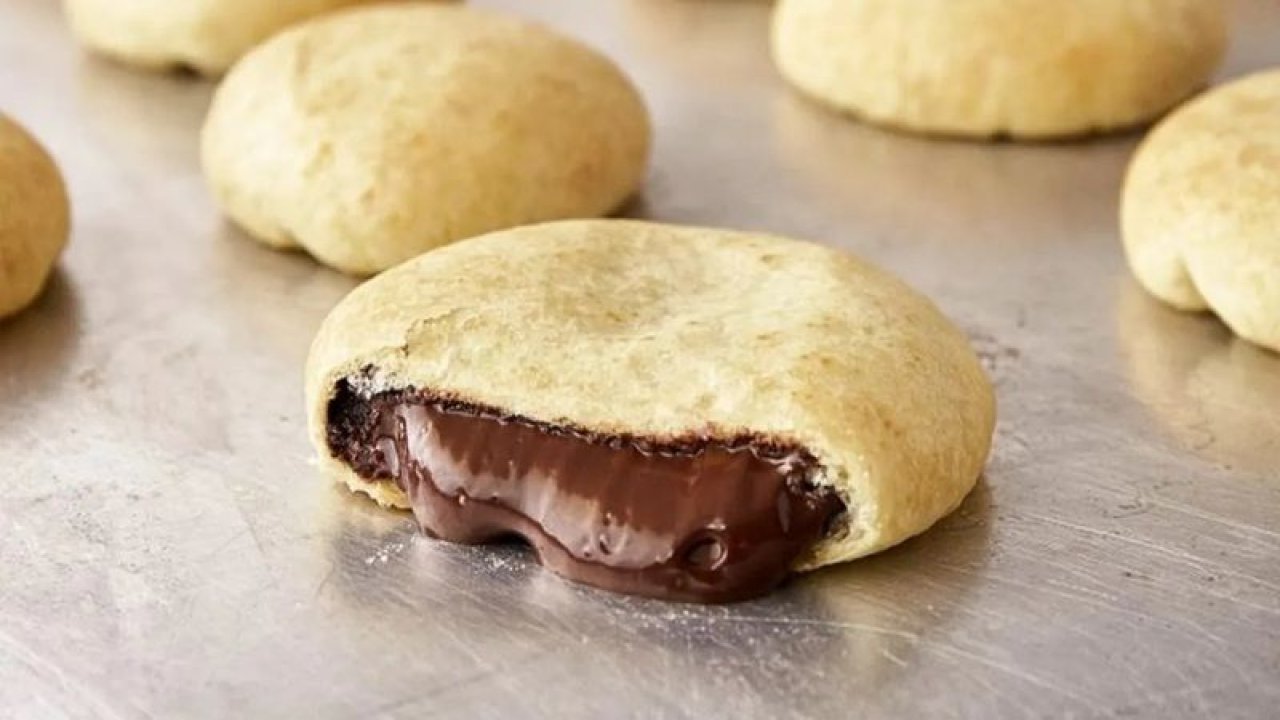 Tatlısız duramayanlar dikkat! İşte enfes lezzetiyle İzmir bombası tarifi!