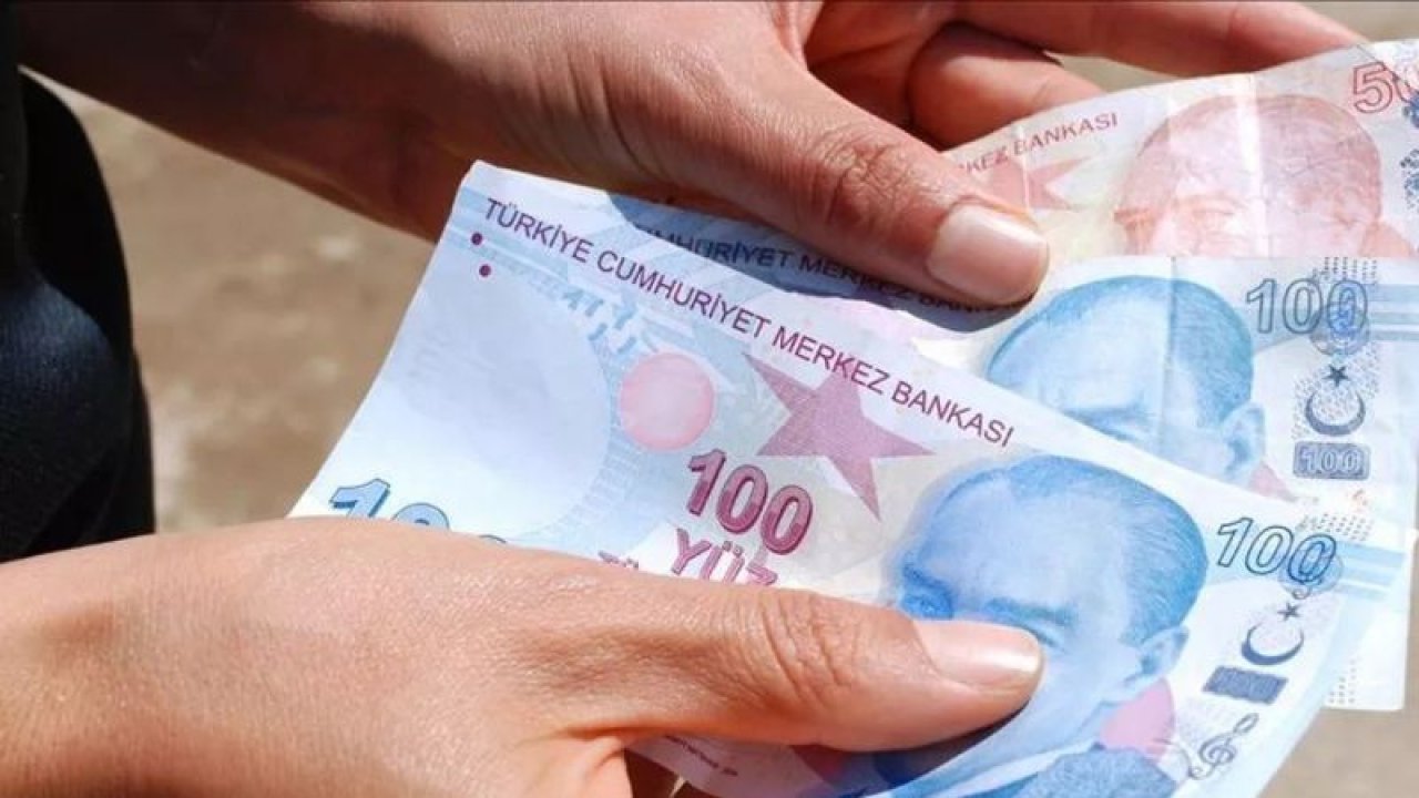 Üç kamu bankasından emekliye 5.000 TL nakit ödemeler devam ediyor! Bayram öncesi hesaplara geçecek! Başvuru yapmak yetiyor!