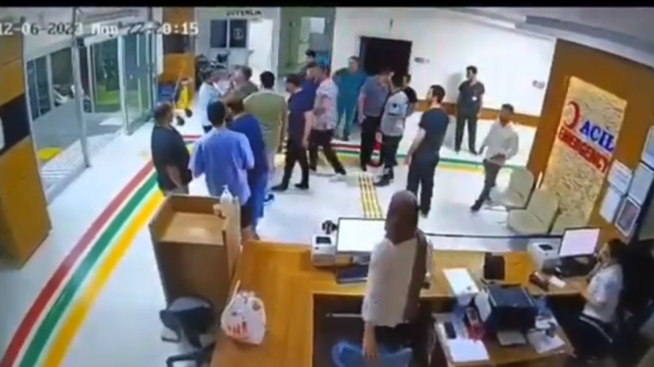 Gaziantep'e Komşu İl Şanlıurfa'da sağlık çalışanı saldırıya uğradı... DEHŞET ANLARI Kameraya Yansıdı