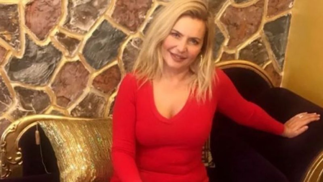 Seda Akgül siyah mayosu içinde yeni halini paylaştı! Zayıf görüntüsü içindeki pozuna takipçileri övgü yağdırdı!