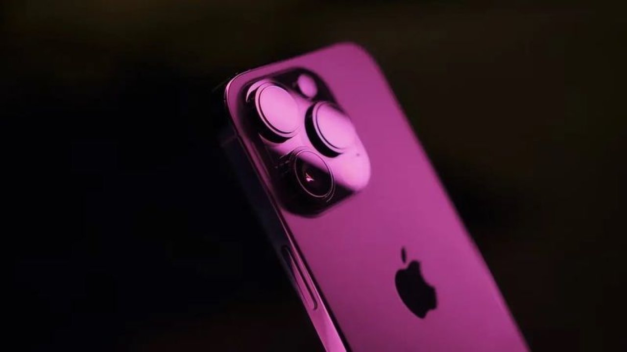 iPhone 15 serisinin renkleri herkesi çok şaşırtacak! Apple’dan bu kez kullanıcılarına renk yenilikleri geldi!