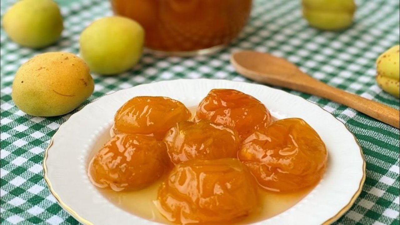 Kayısı reçelini yaparken işinize yarayacak sır... Erimesini ve dağılmasını önlüyor