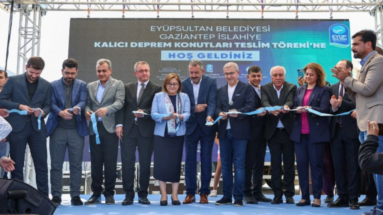 Gaziantep'in İslahiye İlçesi'nde kalıcı konut teslimatı son süraat devam ediyor