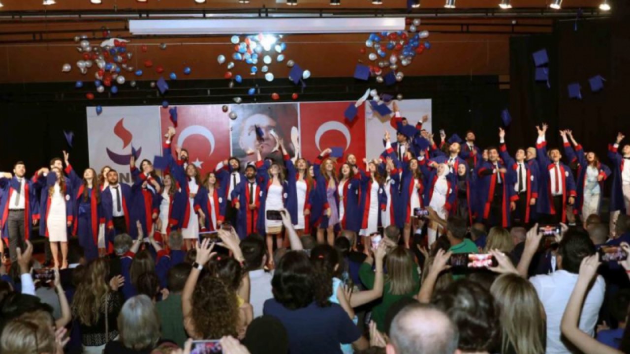 Sanko Üniversitesi Tıp Fakültesinde mezuniyet coşkusu