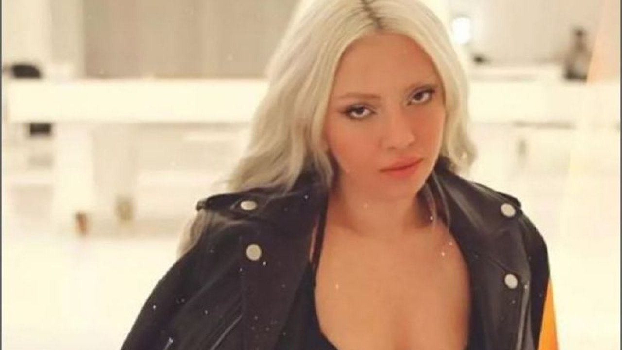 Ece Seçkin’in tanga bikinisi, yürek hoplattı: Seçkin’in cesur pozları, gündemden düşmeyecek! Bu güzellik olay yaratacak!