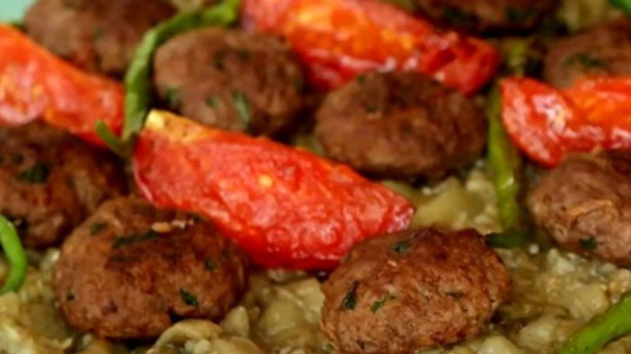 Lezzetiyle Patlıcan Kebabına Rakip Olan Enfes Bir Tarif: Ustalara Taş Çıkartan Söğürmeli Köfte