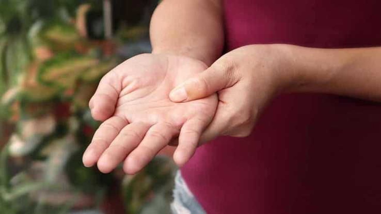 Sinir Hasarıyla Gelen Polinöropati: Belirtileri, Nedenleri ve Tedavi Seçenekleri